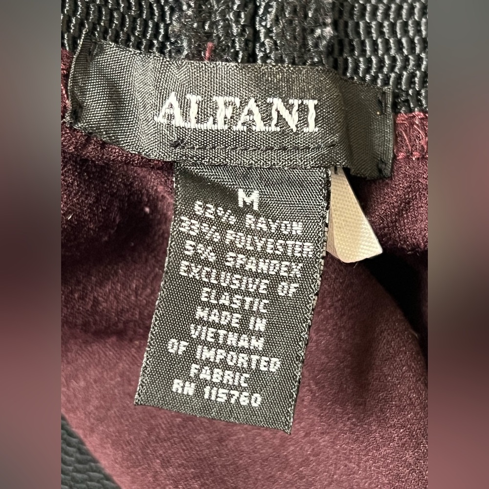 Burgundy Alfani Elastic Waist Casual Pants-Size Medium - Picture 4 of 4